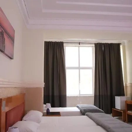 Midis - Local Accommodation Lisbon