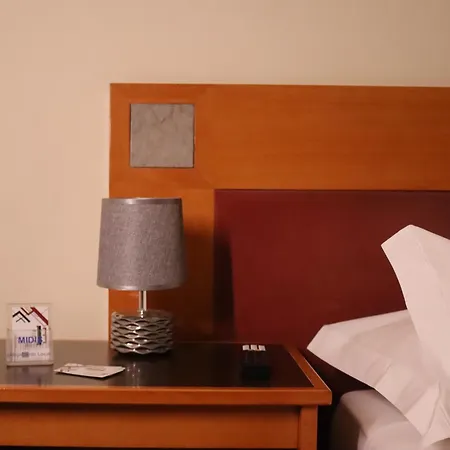 Pensjonat Midis - Local 2*