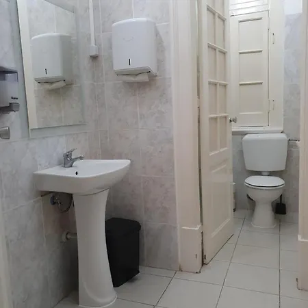 Midis - Local Lizbona