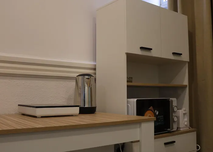 Pensión Midis - Local Lisboa