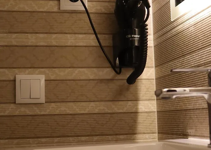 Midis - Local 2* Lisboa