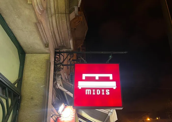 Midis - Local Πανσιόν