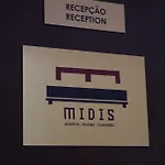 招待所 Midis - Local
