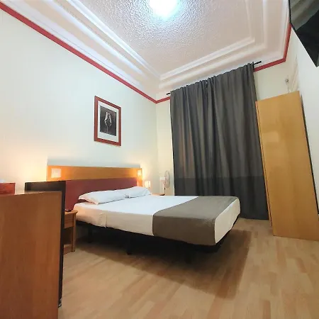 Midis - Local בית הארחה ליסבון